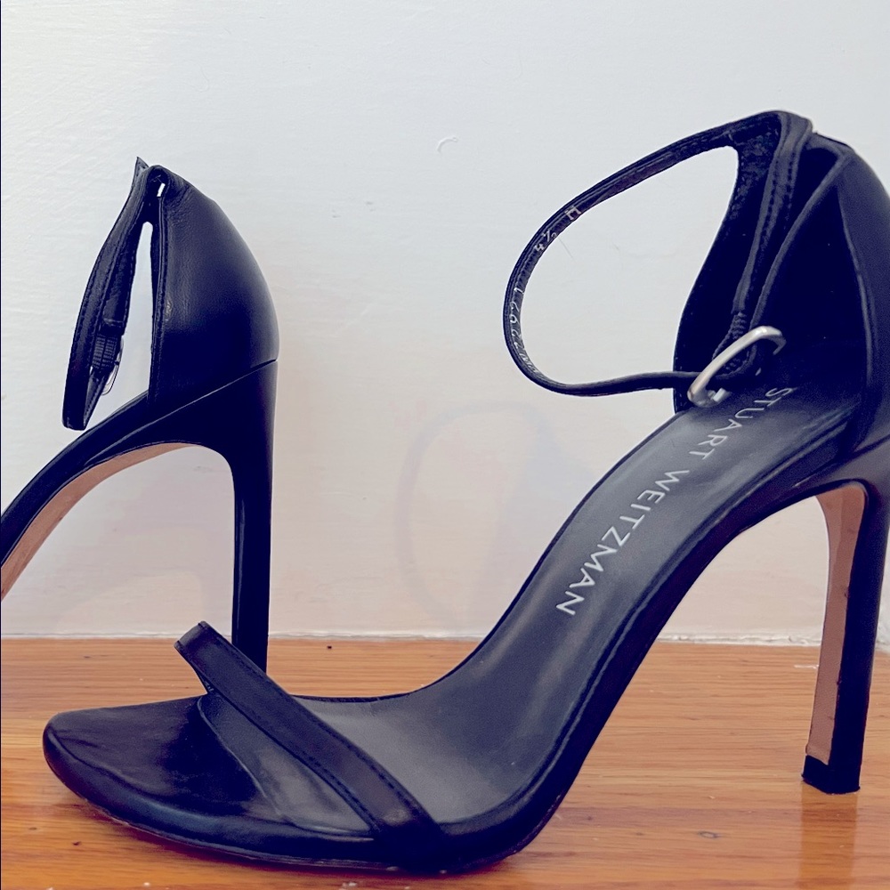 Stuart weitzman nudistsong sandals